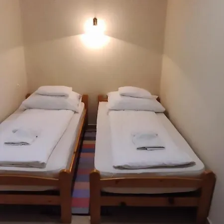 ゲストハウス Koos Vendeghaz 3*