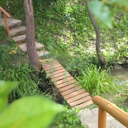 Koos Vendeghaz ゲストハウス Uppony