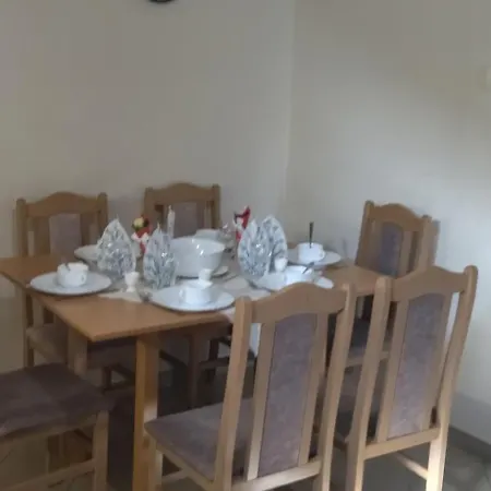 Koos Vendeghaz Uppony