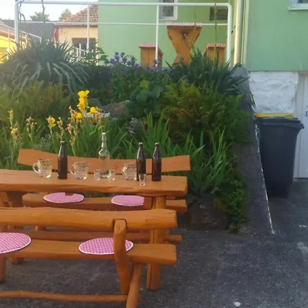 Koos Vendeghaz ゲストハウス Uppony