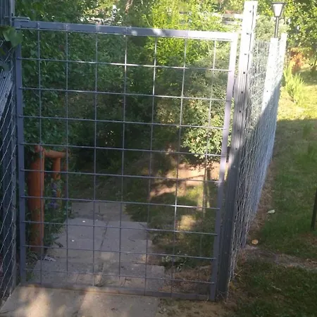 Koos Vendeghaz ゲストハウス 3*