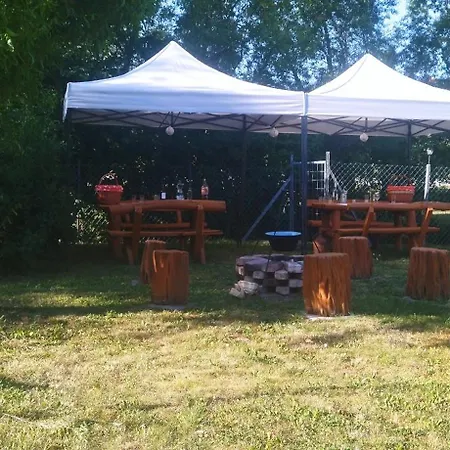 Koos Vendeghaz Uppony