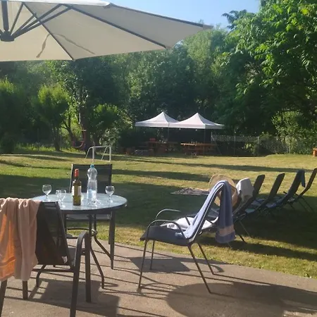 ゲストハウス Koos Vendeghaz Uppony