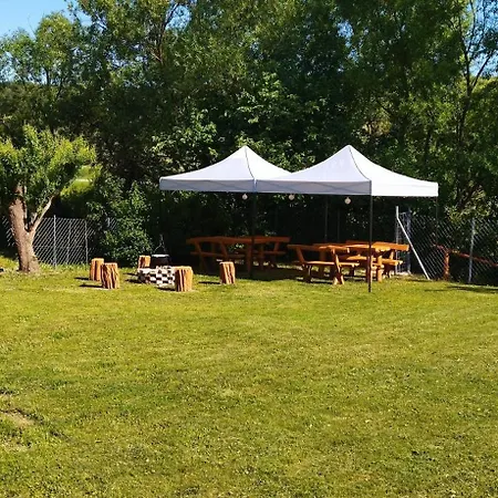 ゲストハウス Koos Vendeghaz Uppony