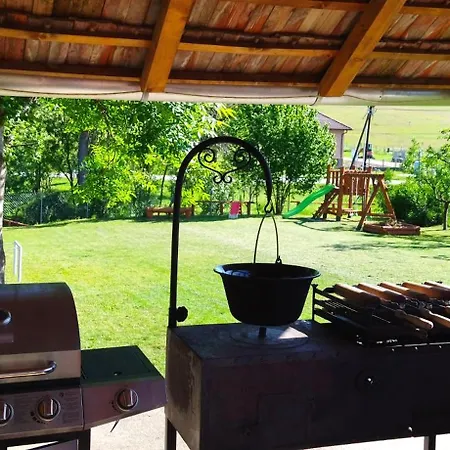 ゲストハウス Koos Vendeghaz 3*