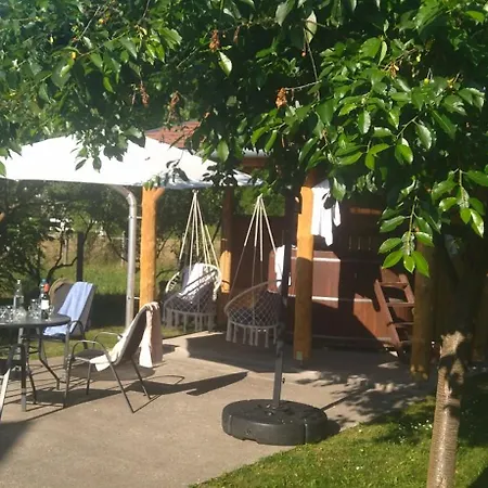 ゲストハウス Koos Vendeghaz Uppony